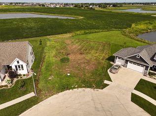 3008 Lakeview Dr SE, Altoona, IA 50009