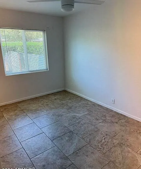 2545 E Clarendon Ave #3 — Photo 12