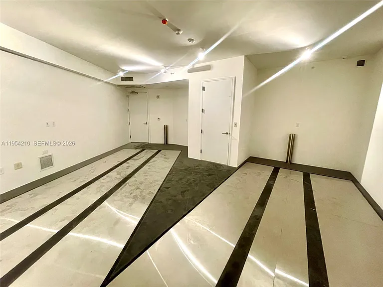 18555 Collins Ave #4305 — Photo 30