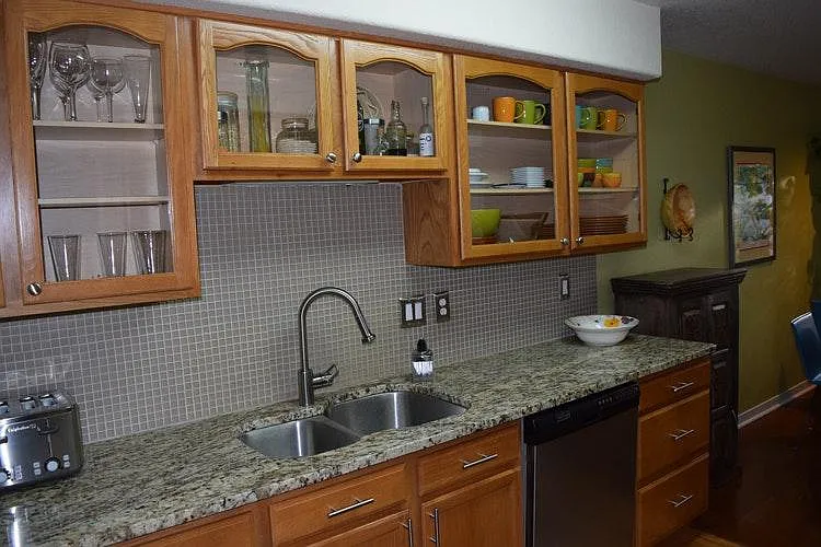 683 Ridgeview Dr — Photo 6