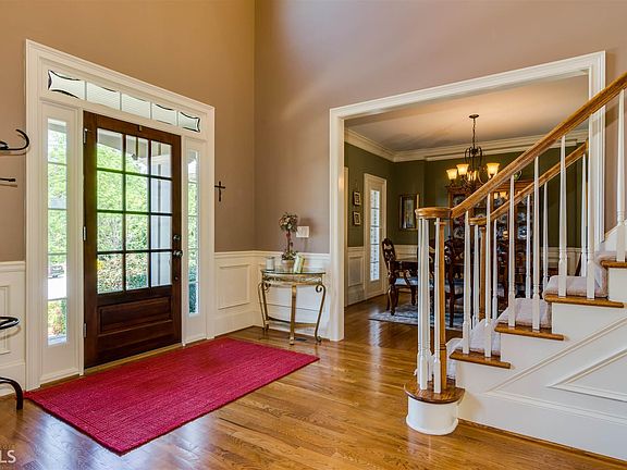 4th image of this home