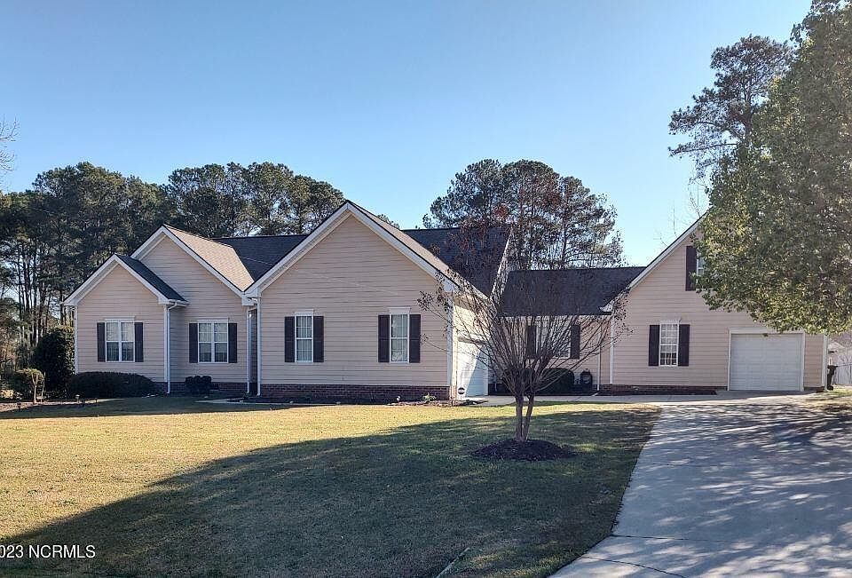 1st image of 209 Lane Tree Drive