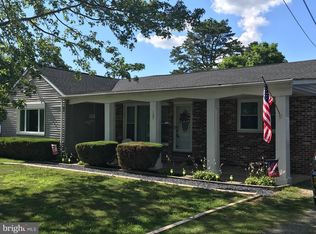 125 Cherokee Dr, Browns Mills, NJ 08015