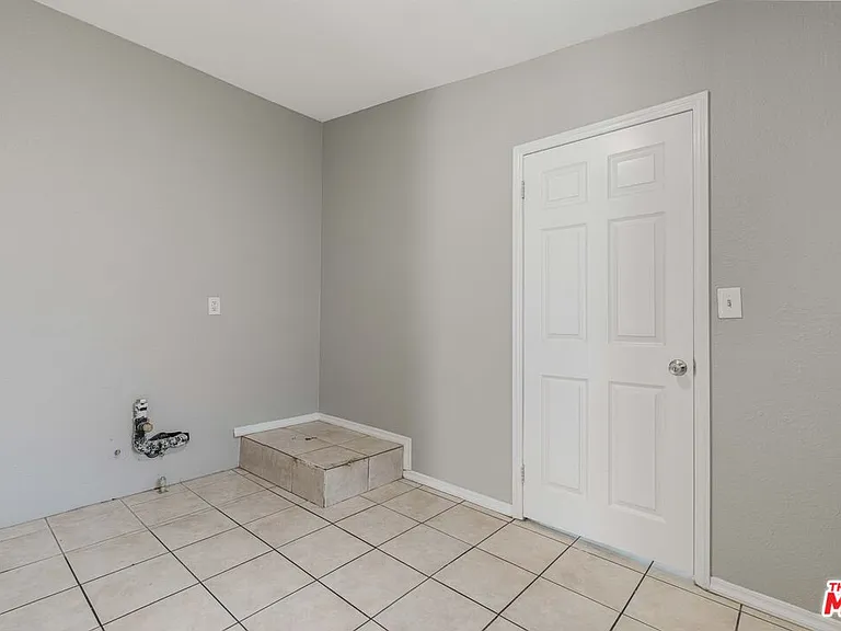 8222 Vanscoy Ave — Photo 12