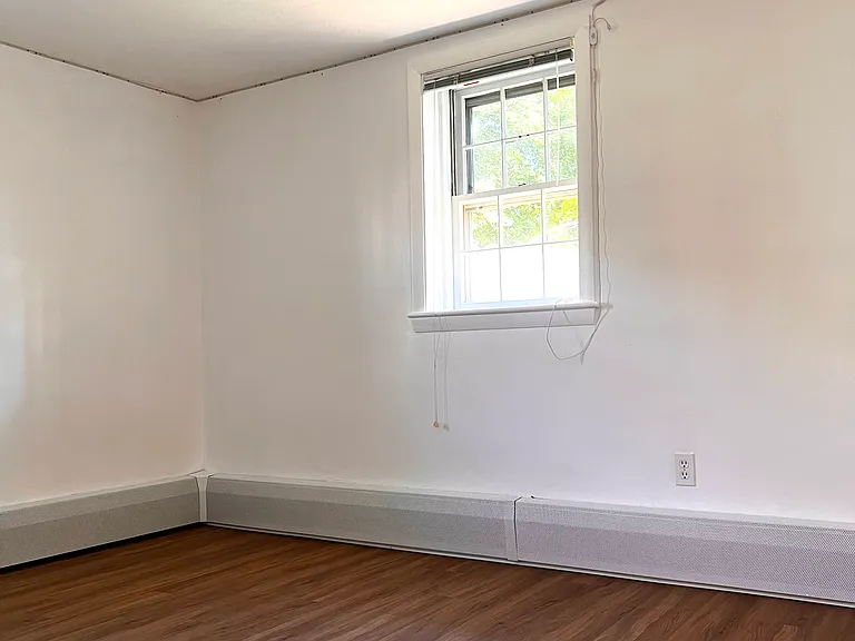 670 Main St #1 — Photo 12