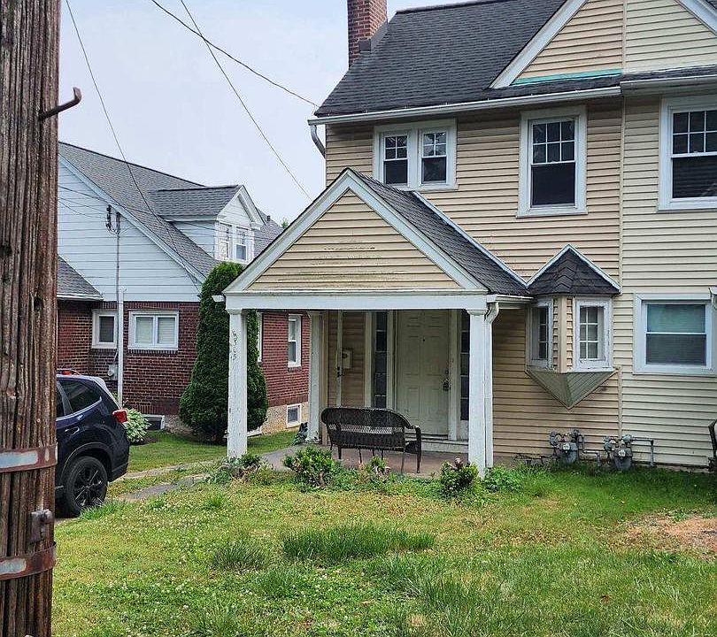 1st image of 305 Lismore Ave
