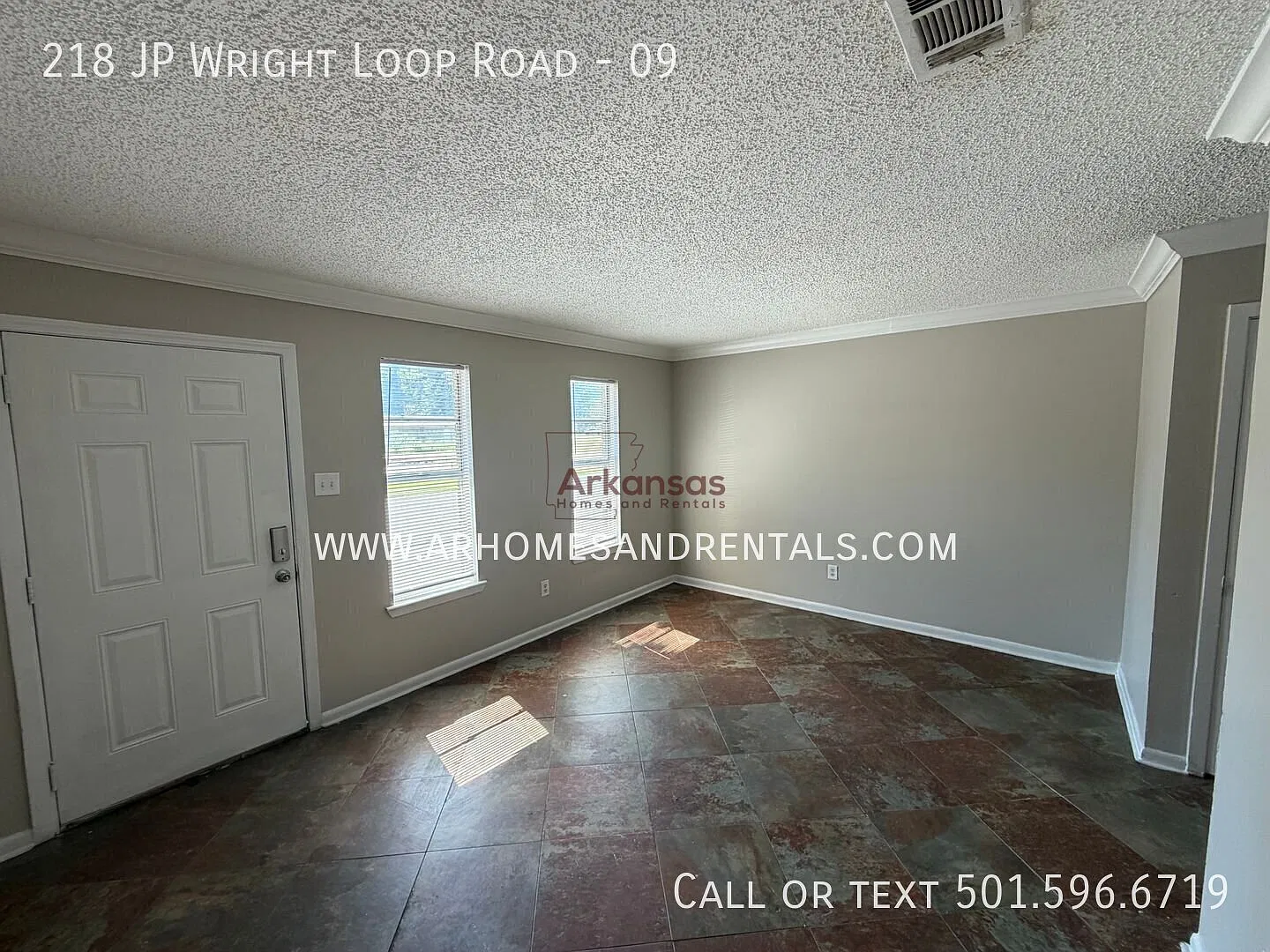 JP Wright Loop Apts | 2 Bedrooms | 1.5 Bathrooms $199 Deposit Move-In Special — Photo 2