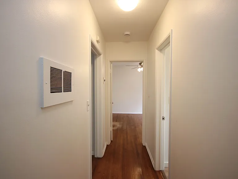 207 S 3rd Ave #3 — Photo 13