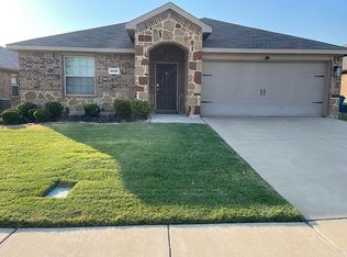 2010 Grimes Dr, Forney, TX 75126