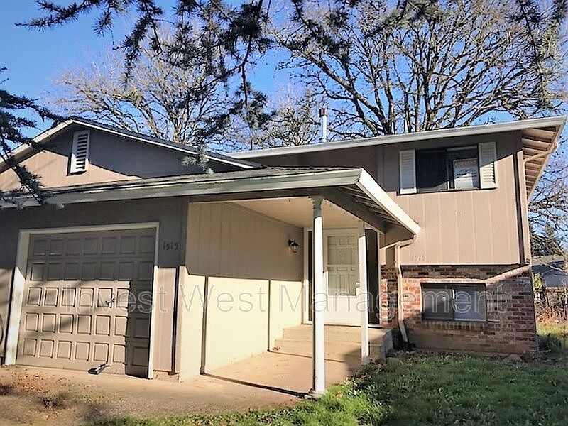 1st image of 1517 NE 141st Ave