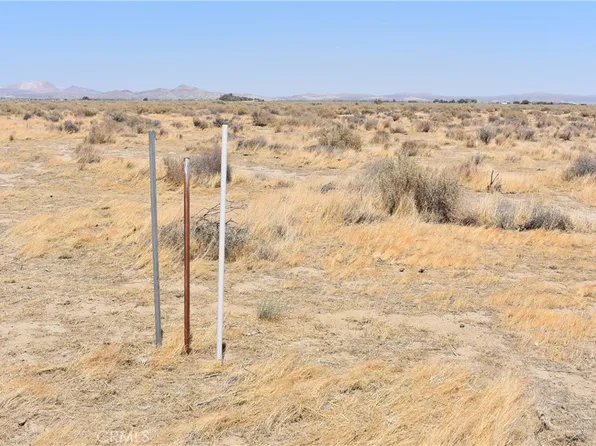 4700 W Avenue C Lot 8-110, Lancaster, CA 93536