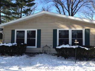 320-322 13th St, Chesterton, IN 46304