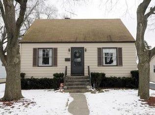 163 Wheeling Ave, Wheeling, IL 60090