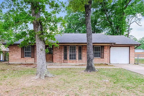 200 Montrose Cir Photo 1