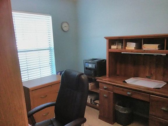 4th image of 2049 Parkview Pl