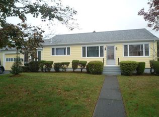 14 Sebastian St, Somerset, MA 02726