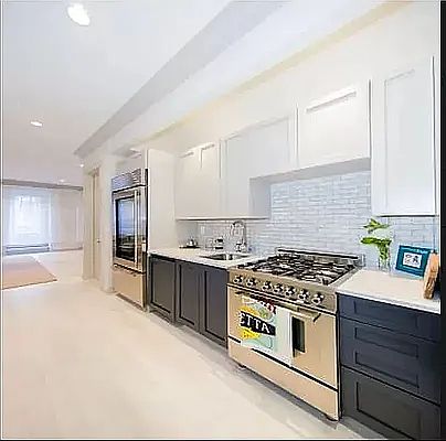 5th image of 132 E 61st St #5