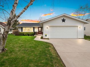 1120 E Mitchell Ave, Appleton, WI 54915