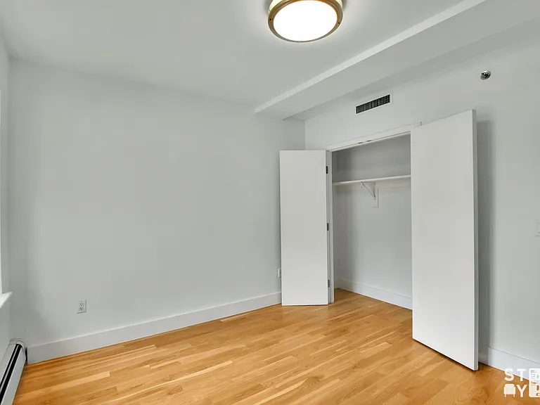 279 Lee Ave #Penthouse 6 — Photo 9