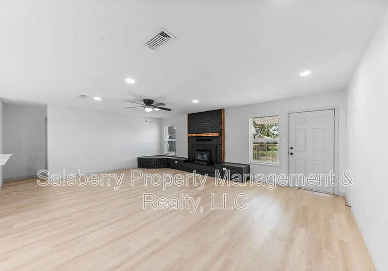 3137 S FM 200 — Photo 4