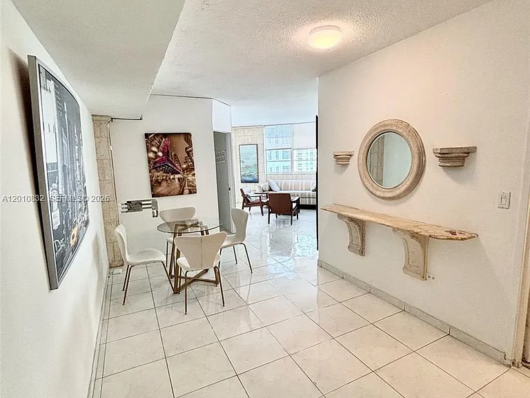 905 Brickell Bay Dr #1824 — Photo 1
