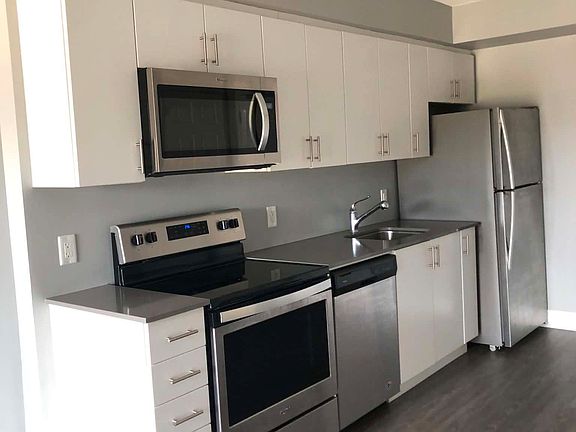 2nd image of 716 Main St E #212