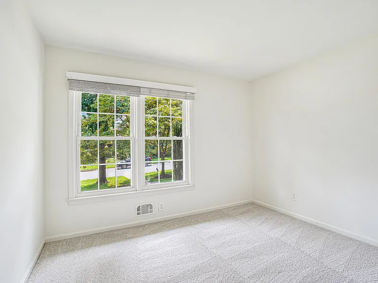 12027 Devilwood Dr — Photo 6