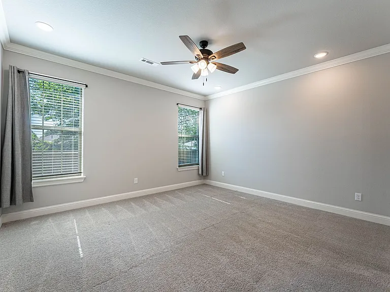 190 Township Dr — Photo 15