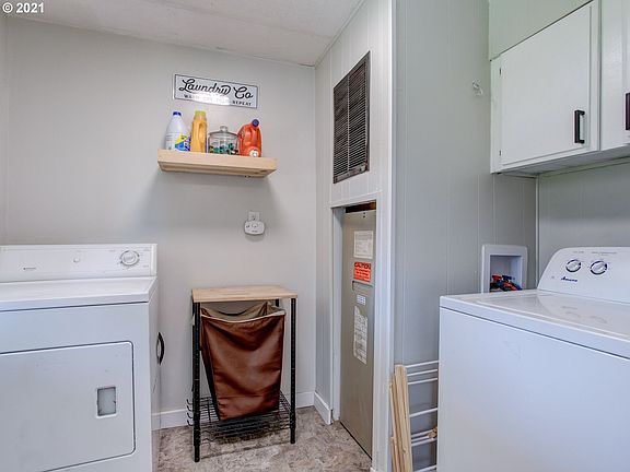5th image of 305 W Humphrey St