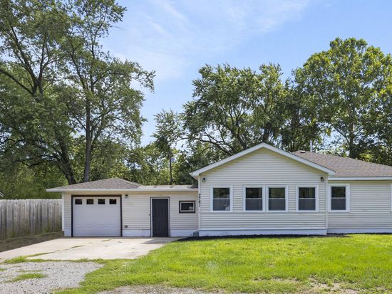 2781 Lois St, Portage, IN 46368