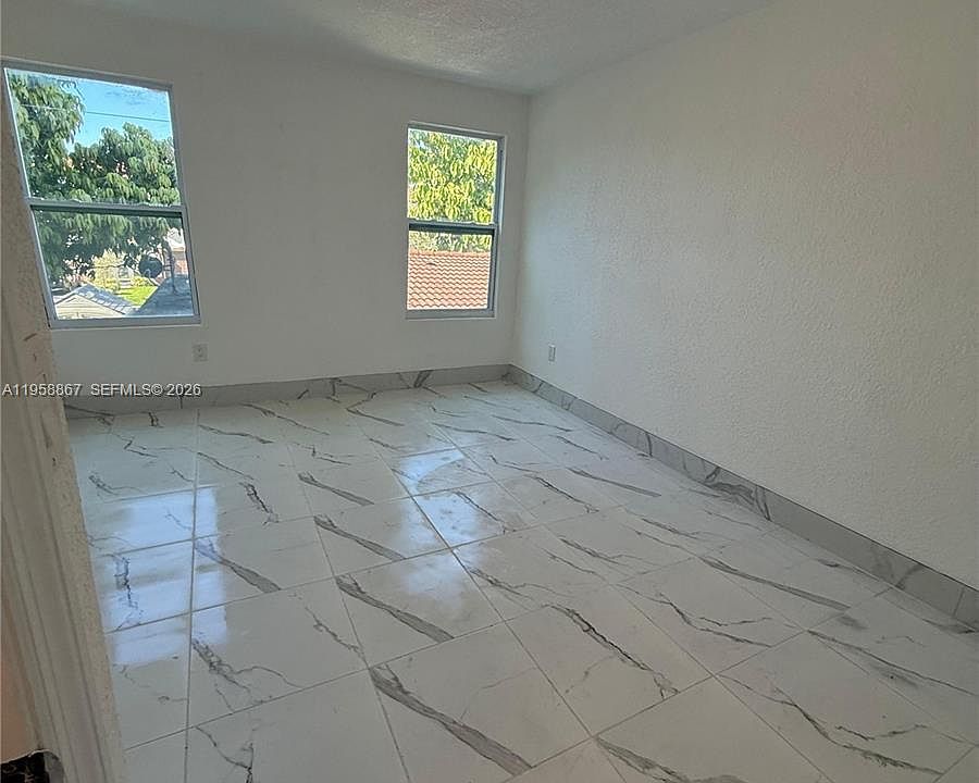 1st image of 1652 Madison St #7