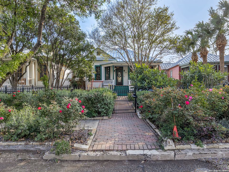 2nd image of 150 Crofton Avenue