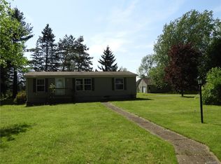 2182 Murdock Rd, Lyndonville, NY 14098
