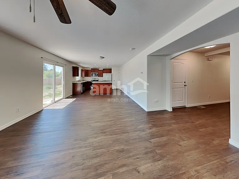 2496 Sierra Springs Dr — Photo 5