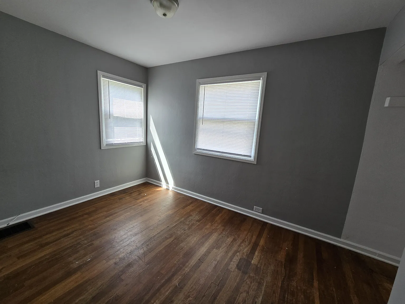 4304 Silver Lane - 1 — Photo 4