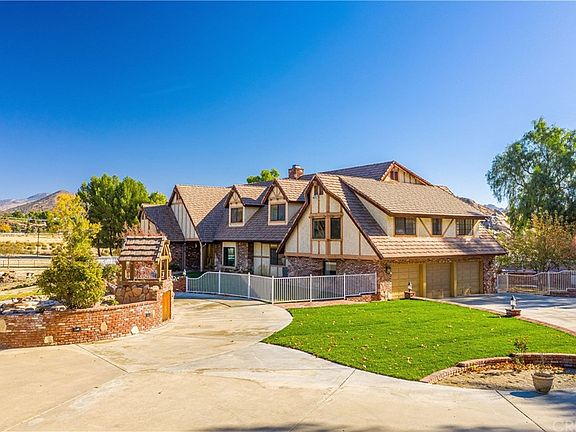 4th image of 32944 Agua Dulce Canyon Rd