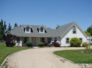 918 Meadowbrook Ln, Nampa, ID 83686