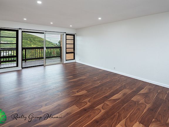 5th image of 92-1333 Panana St APT 55