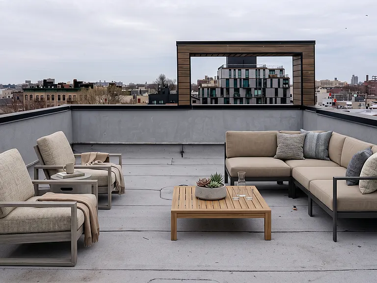 523 Willoughby Ave #3 — Photo 5