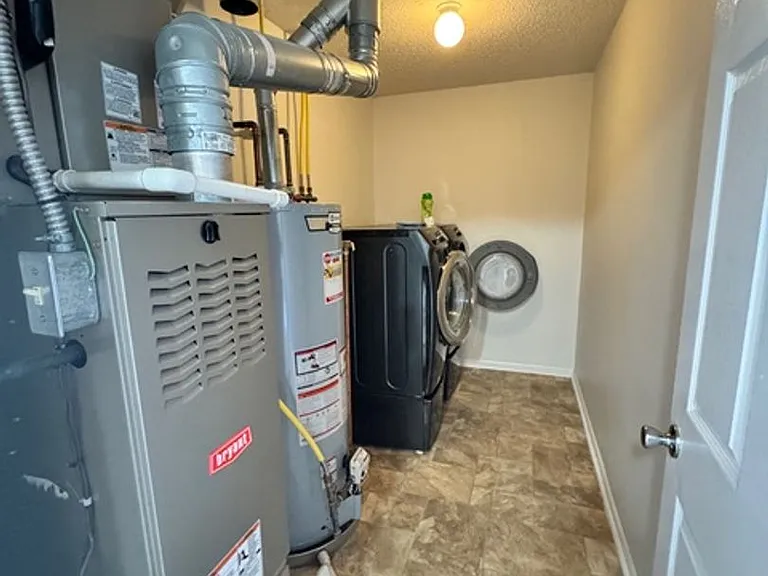 1723 Elijah Blue Dr — Photo 26