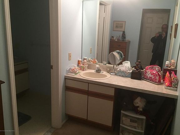 5th image of 76 Woodshill Dr N #1000
