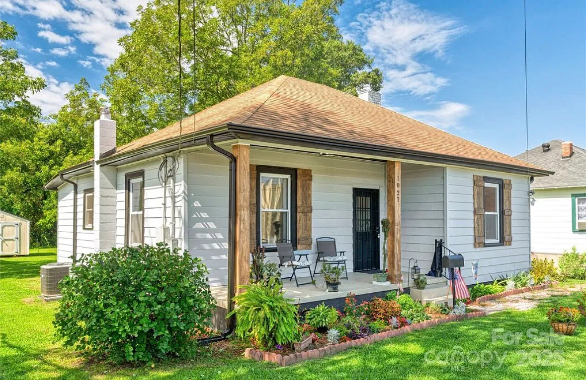3 bed, 1000 sqft, $1,450 — Photo 3
