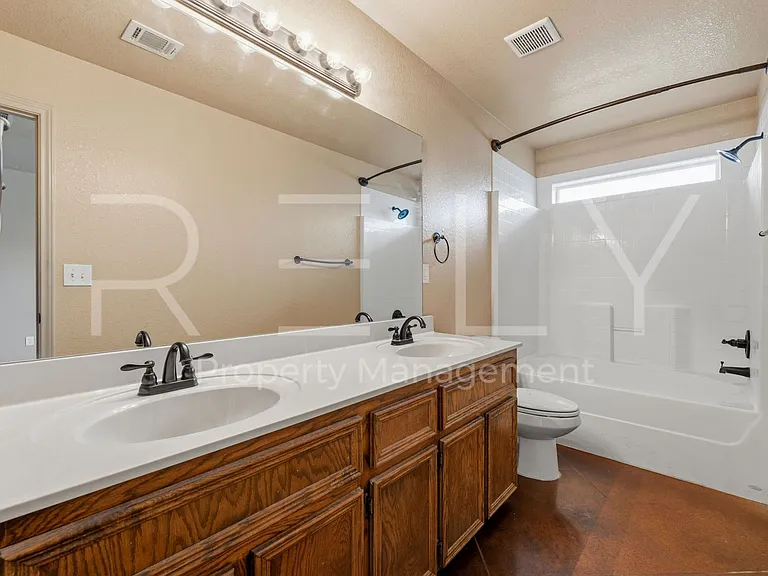 603 W Karey Dr — Photo 18
