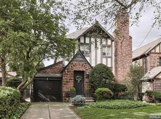 16 Summit Rd, Clifton, NJ 07012