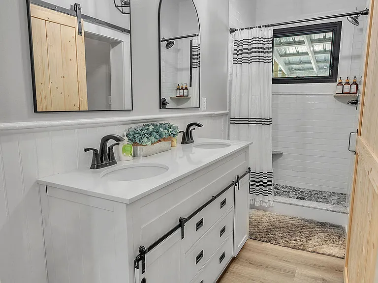 139 S 8th St #137 — Photo 15