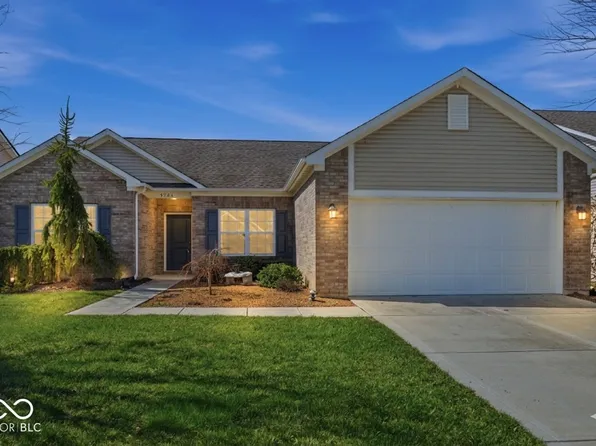 9704 Brook Wood Dr, McCordsville, IN 46055