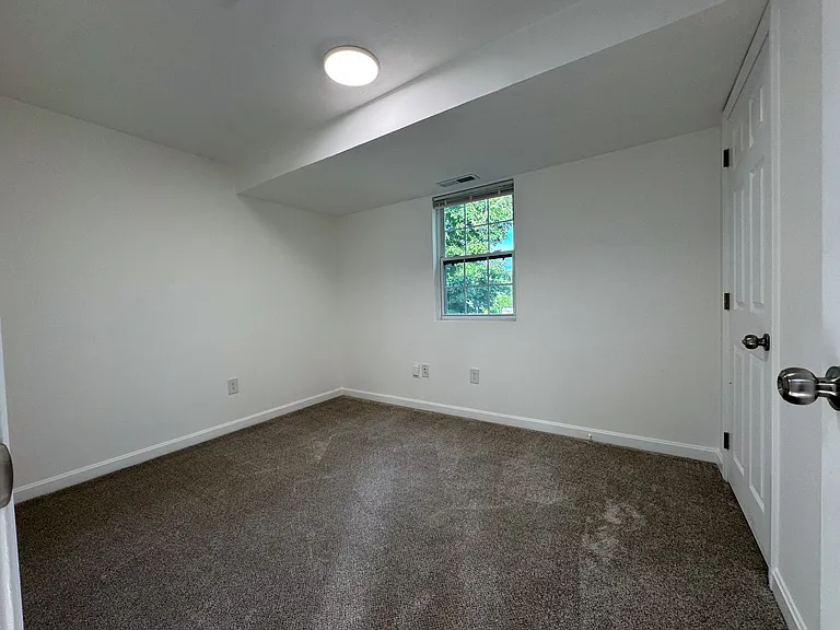 104 Middlesex Rd #2 — Photo 16