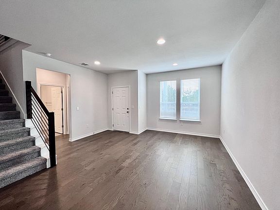 3rd image of 4805 Star Jasmine Dr