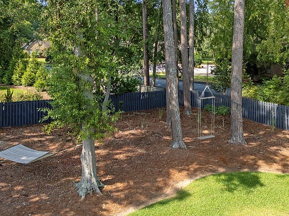 4th image of 509 Lodge Dr