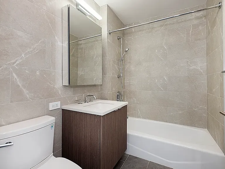 520 W 43rd St #33FF — Photo 5